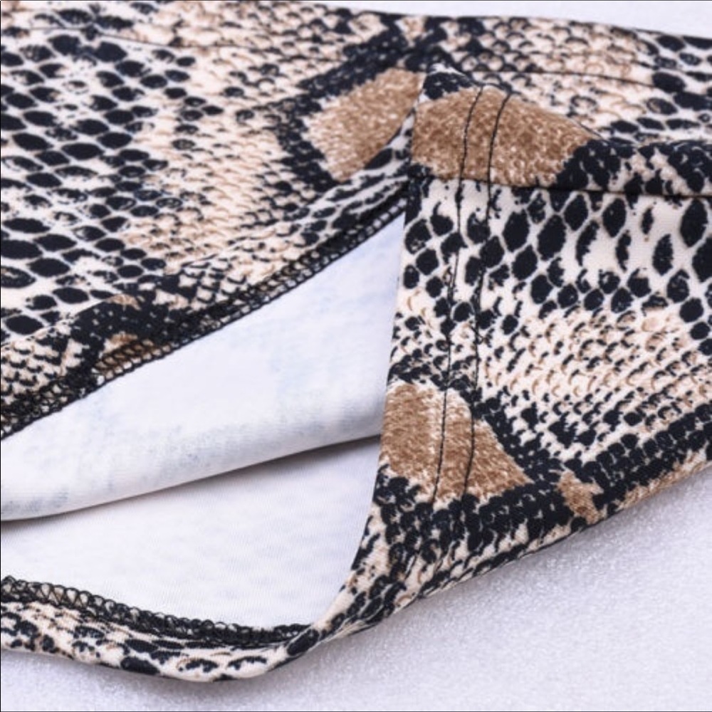 ✨Brand New “Melrose” Snakeskin Print Tube Top - Picture 3 of 6